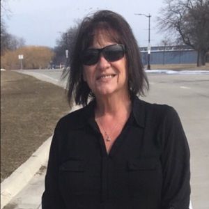 Meet your Posher, Tina